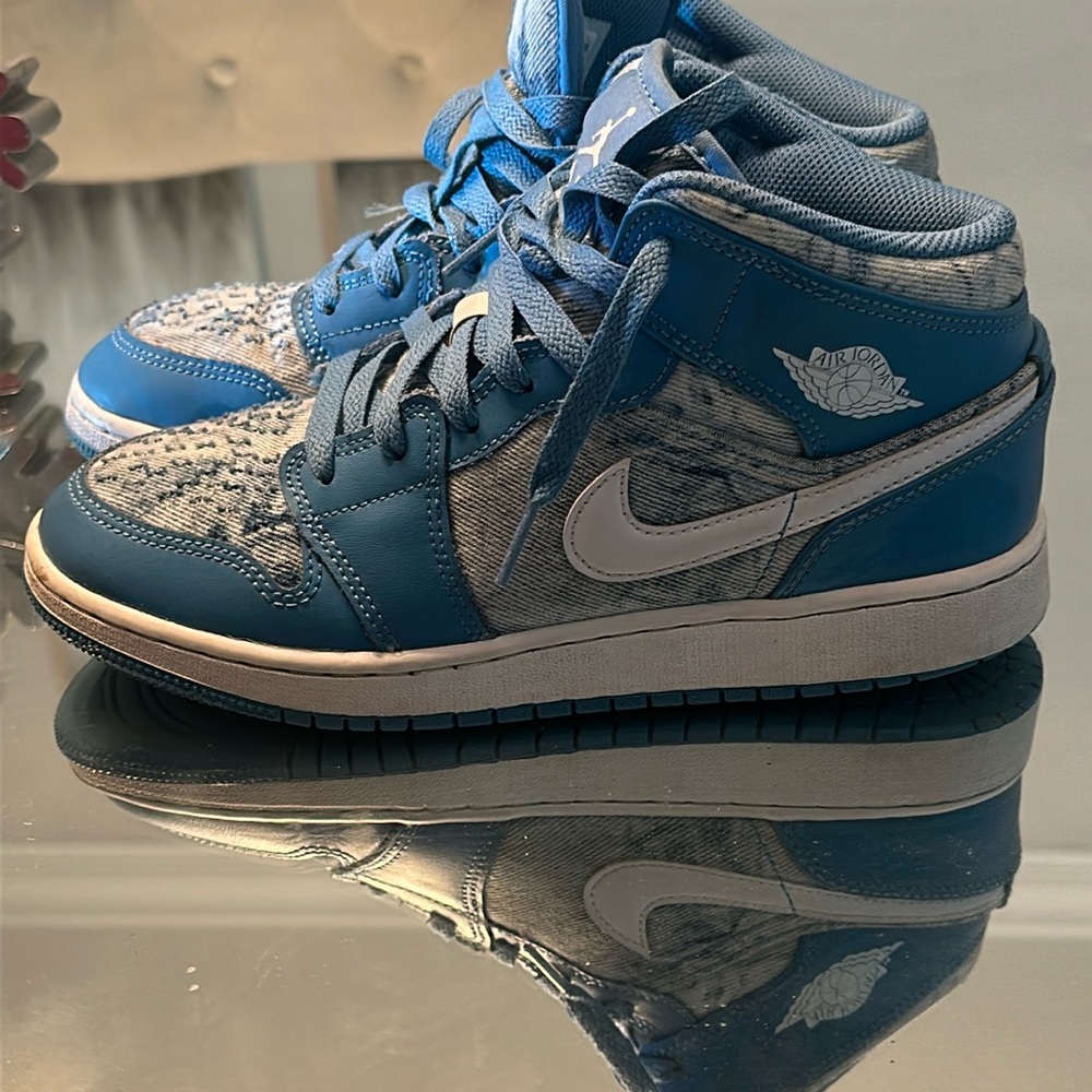 Jordan 1 mid washed denim